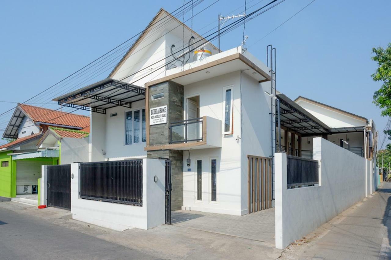 RedDoorz Plus Syariah near Stasiun Tegal 2 Bagian luar foto